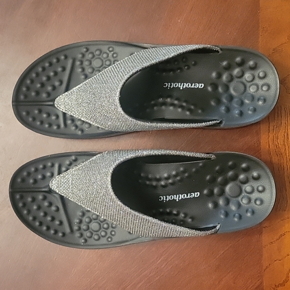 Black/Silver aerothotic sandals